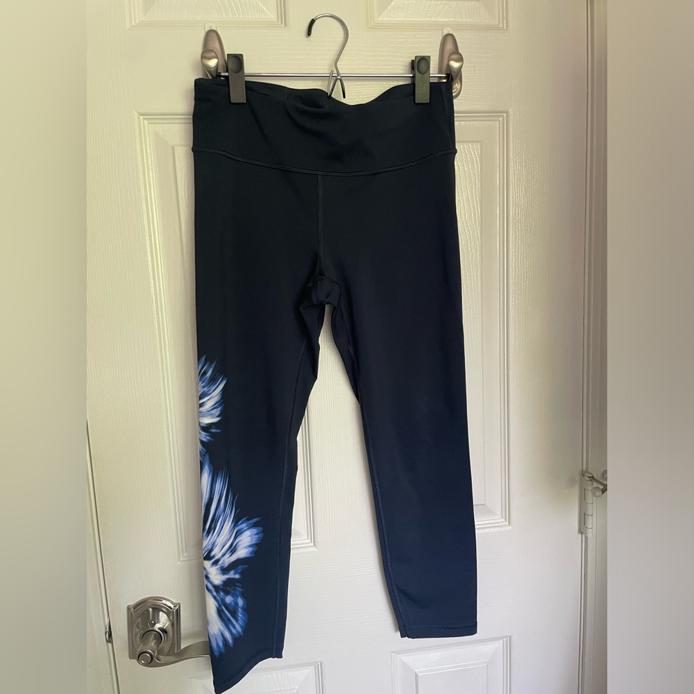 NWOT - Gap Fit Navy Blue Crop Tie dye Leggings Crop  *22"  | SIZE: 8 Regular